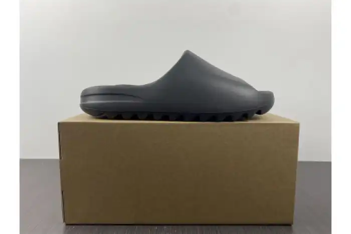 ADIDAS YEEZY SLIDE ONYX HQ6448