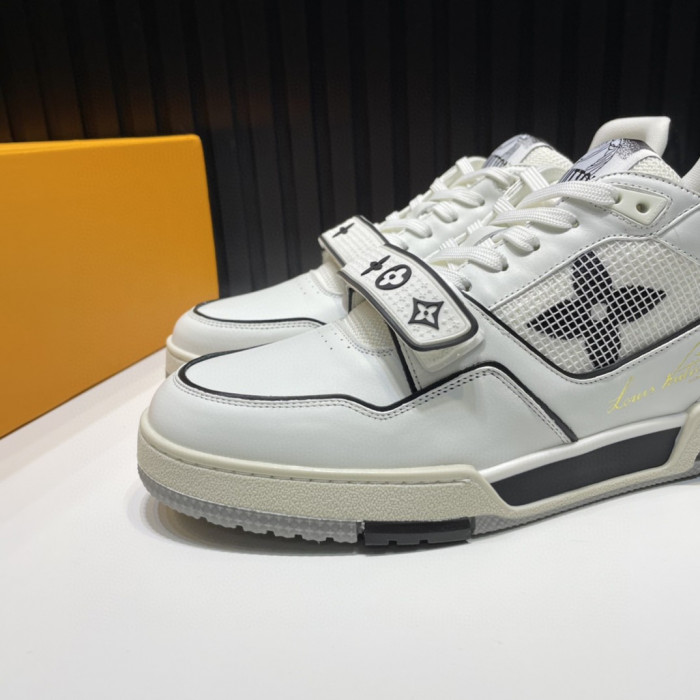 Onekick LV TRAINER SNEAKER LOW