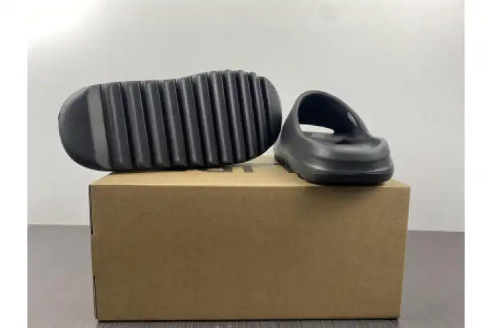 Rep ADIDAS YEEZY SLIDE ONYX HQ6448