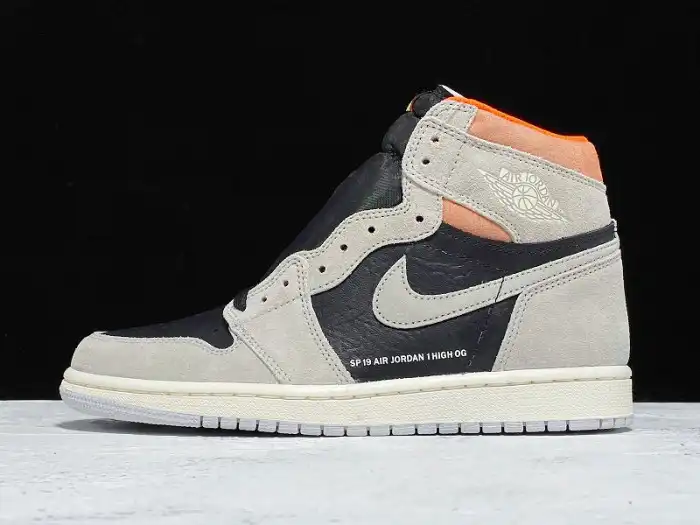 Onekick Air Jordan 1 Retro High OG Neutral Grey 555088-018