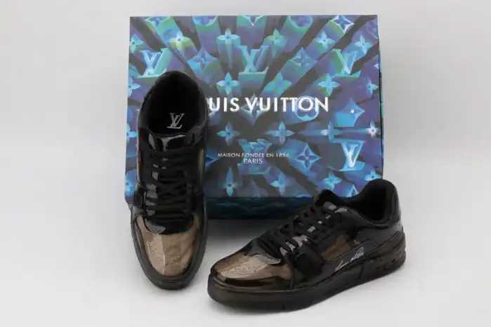 Loui Vuitto LV SNEAKER LOW