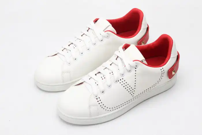 Cheap VALENTIN0 SNEAKER