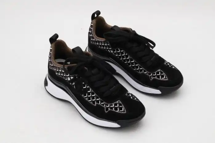 Cheap CHNE1 SNEAKERS