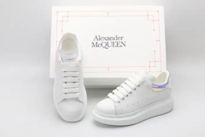 MQ SNEAKERS