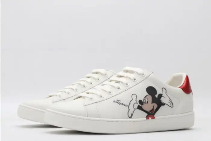 Cheap DISNEY & GUCC