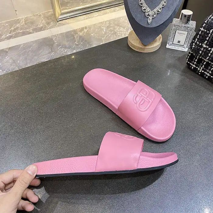 Cheap BLCG SLIPPERS