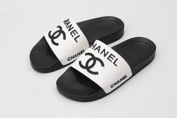 CHANE1 SLIPPERS