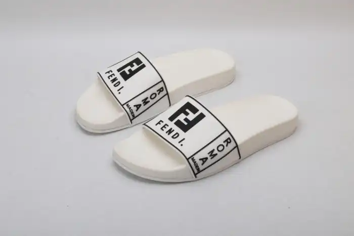 Cheap Fend1 Slippers