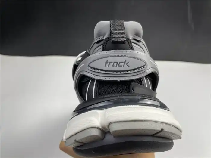 BLCG TRACK SNEAKER