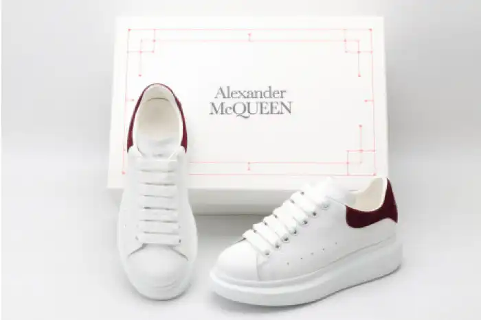 MQ SNEAKERS