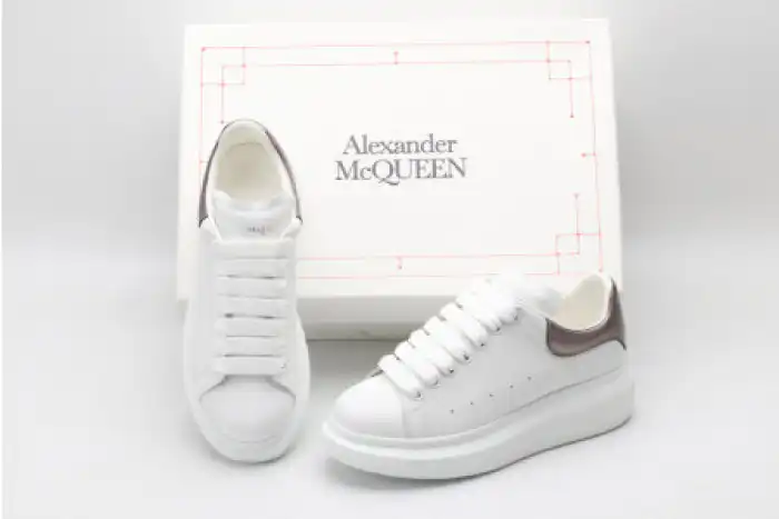 MQ SNEAKERS