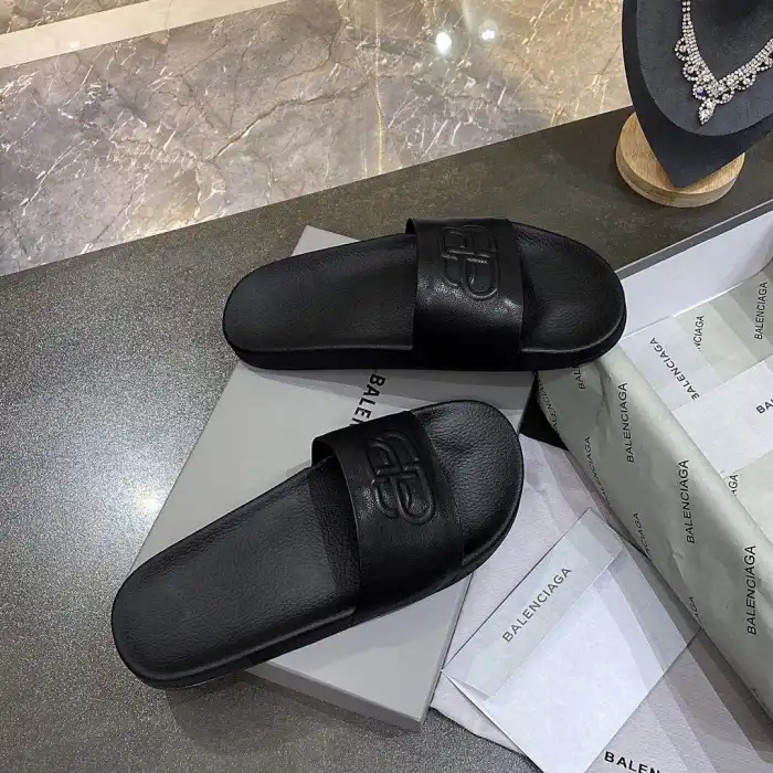 Rep BLCG SLIPPERS