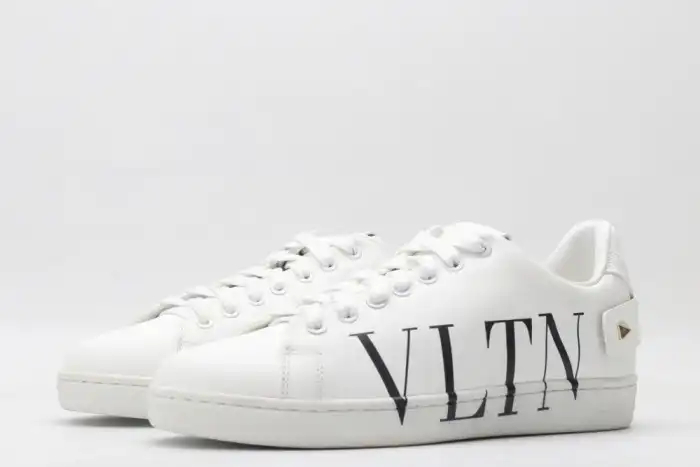 Cheap VALENTIN0 SNEAKER