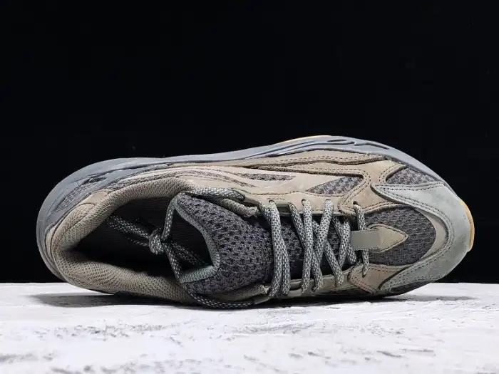 Rep Adidas Yeezy Boost 700 v2 Geode EG6860