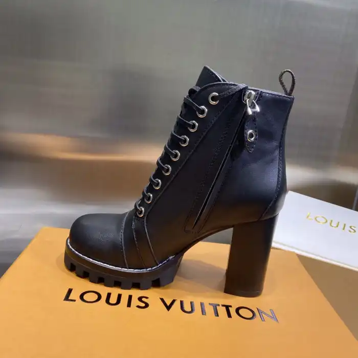 LOUS VUITON BROWN STAR TRAIL ANKLE BOOTS