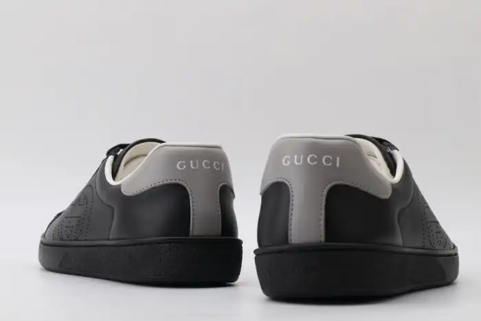 GUCC LOW-TOP SNEAKER