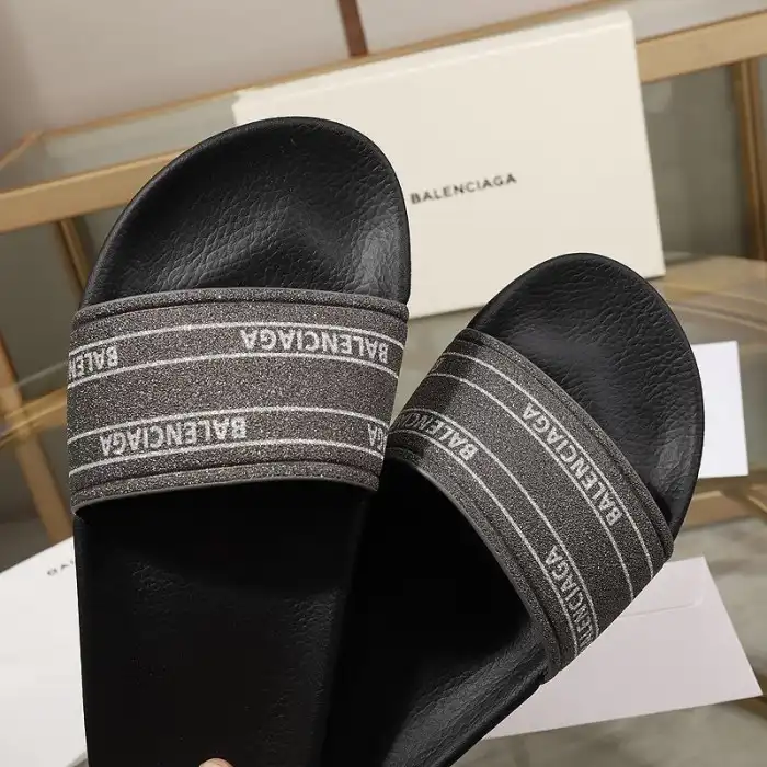 Rep BLCG SLIPPERS