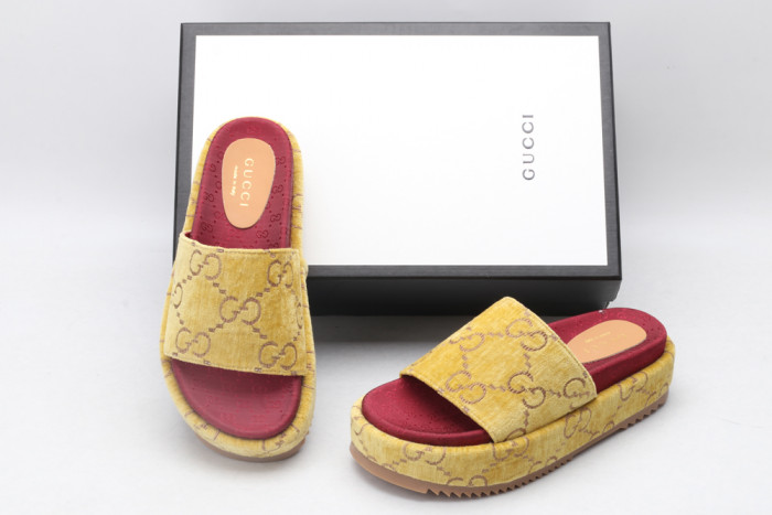 Onekick GUCC SLIPPERS