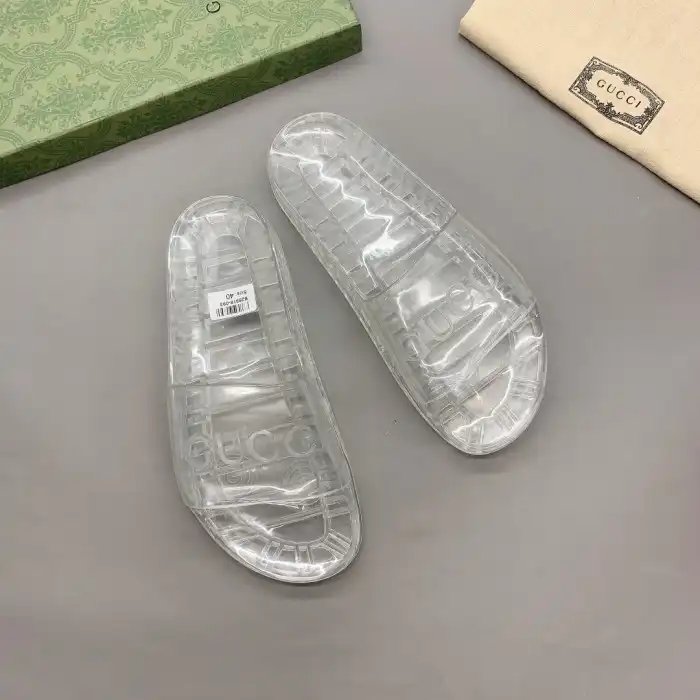 GUCC SLIPPERS