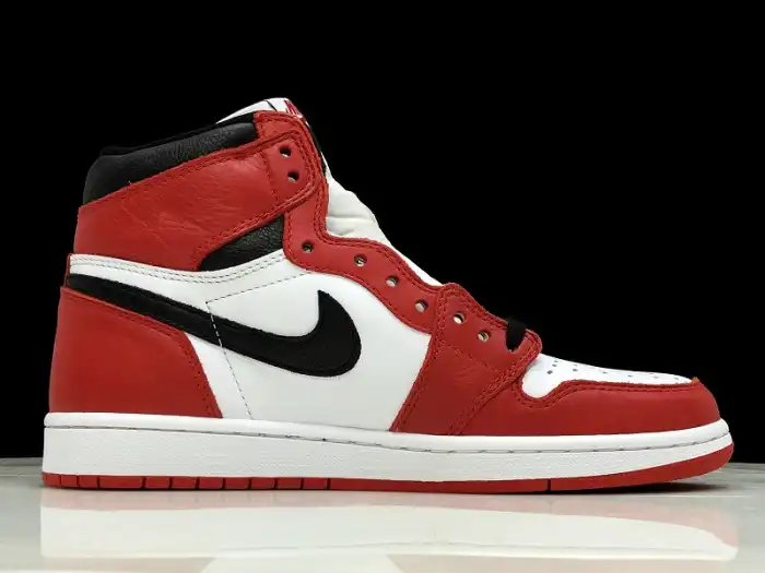 Air Jordan 1 Retro OG High Homage To Home 861428-061