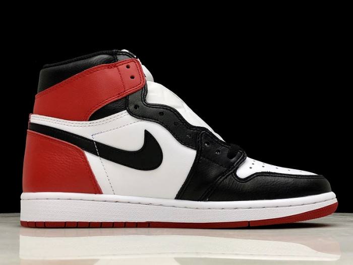 Onekick Air Jordan 1 Retro Black Toe 555088-125