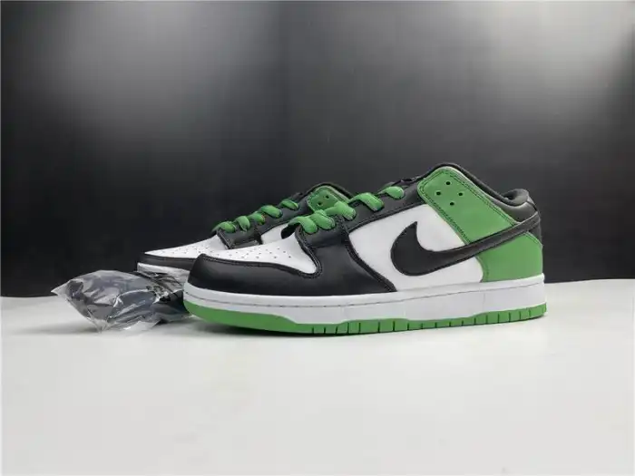 Onekick Nike SB Dunk Low Classic Green BQ6817-302