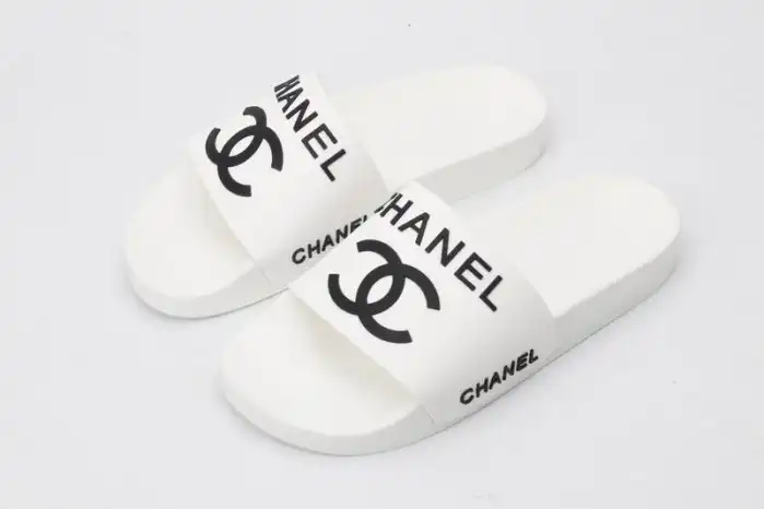 CHANE1 SLIPPERS