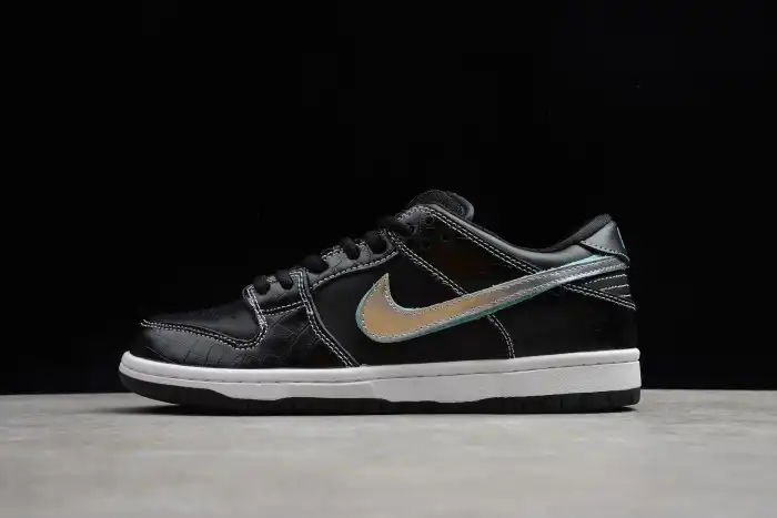 Onekick Nike SB Dunk Low Diamond Supply Co Black Diamond BV1310-001