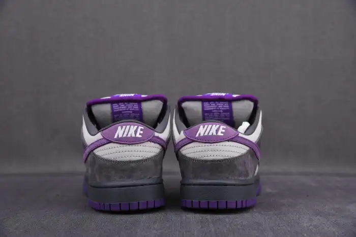 Nike Dunk SB Low Purple Pigeon 304292-051