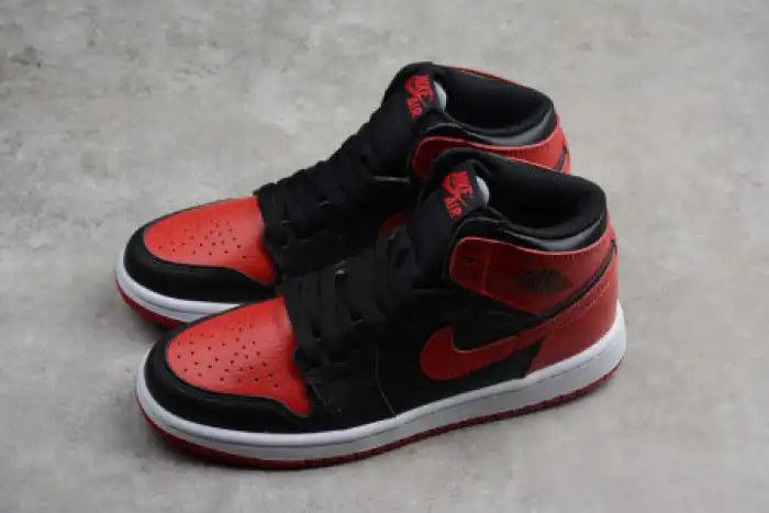 Rep KIDS AIR JORDAN 1 RETRO HIGH OG BANNED BRED BLACK RED 555088 001