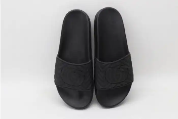 Rep GUCC SLIPPERS ALL BLACK