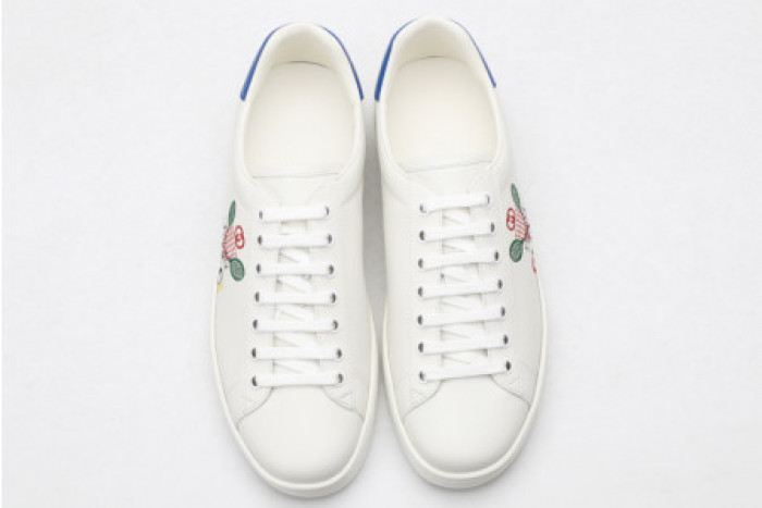 Onekick GUCC ACE EMBROIDERED LOW-TOP SNEAKER 603696 AY070 9096