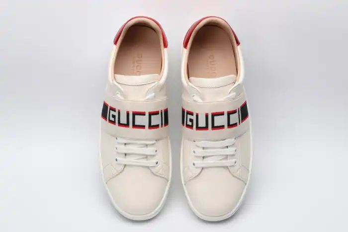 GUCC LOW-TOP SNEAKER