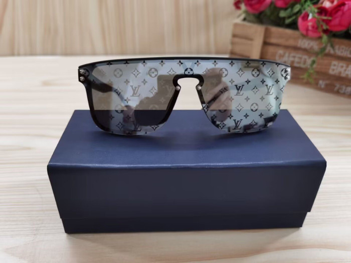 LV GLASSES