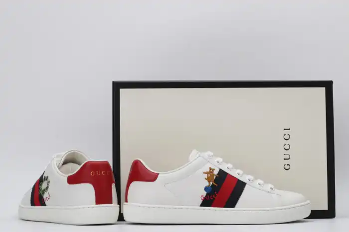 GUCC LOW-TOP SNEAKER