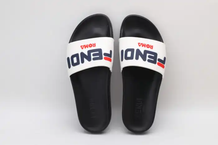 Fend1 Slippers