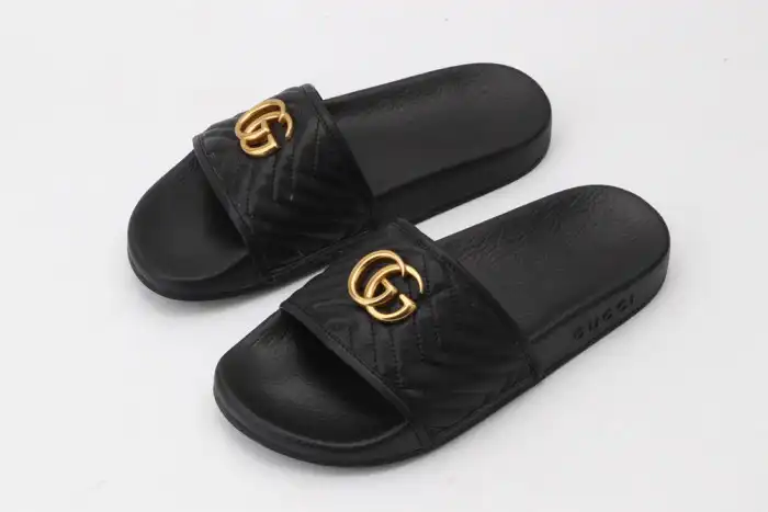 GUCC SLIPPERS