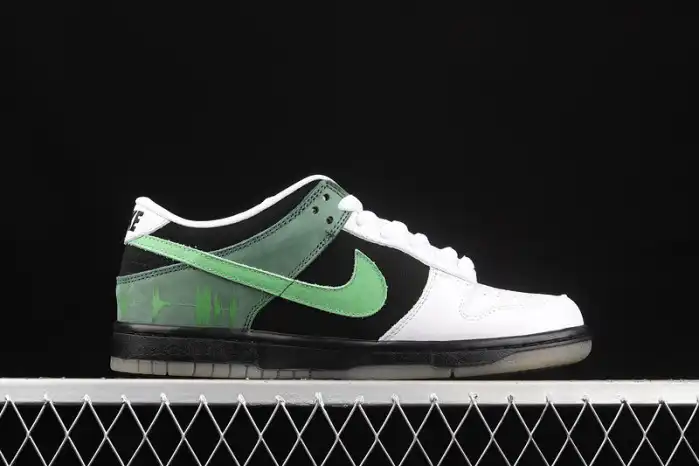 Nike SB Dunk Low C&K 313170-031