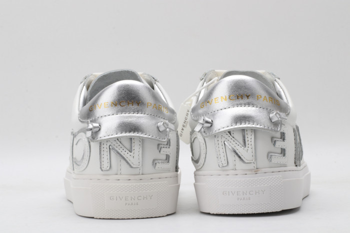 Onekick Givench LOW-TOP SNEAKER