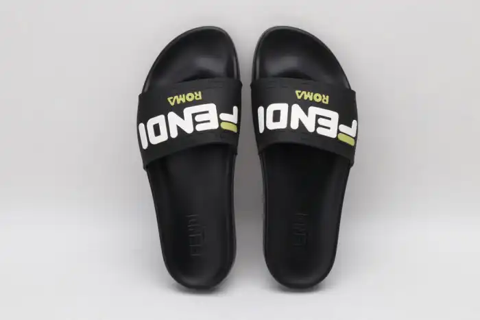 Rep Fend1 Slippers