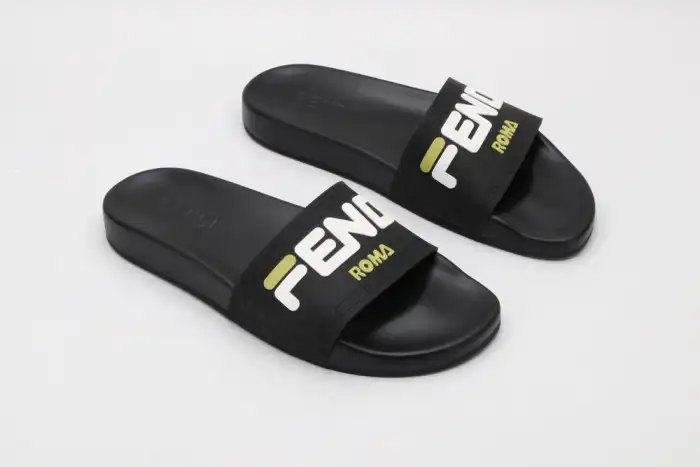 Rep Fend1 Slippers