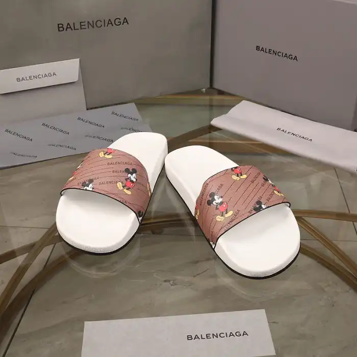 Rep BLCG SLIPPERS