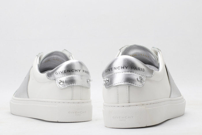 Onekick Givench LOW-TOP SNEAKER