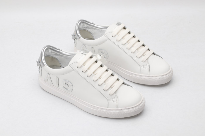 Onekick Givench LOW-TOP SNEAKER