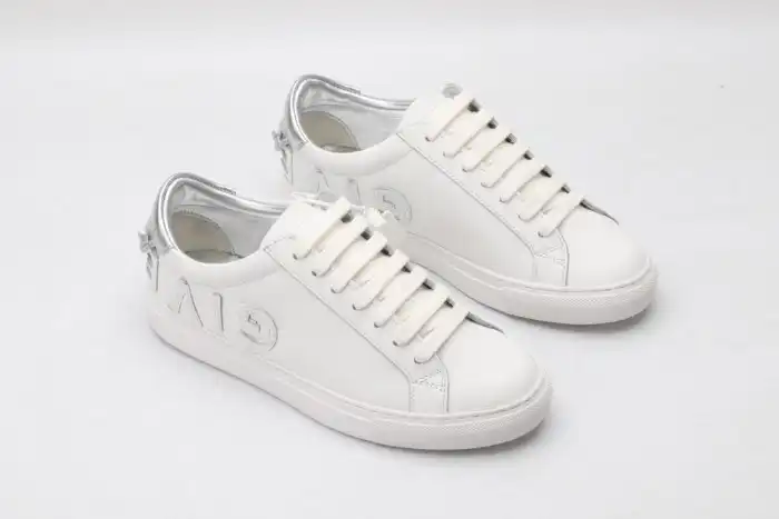 Cheap Givench LOW-TOP SNEAKER