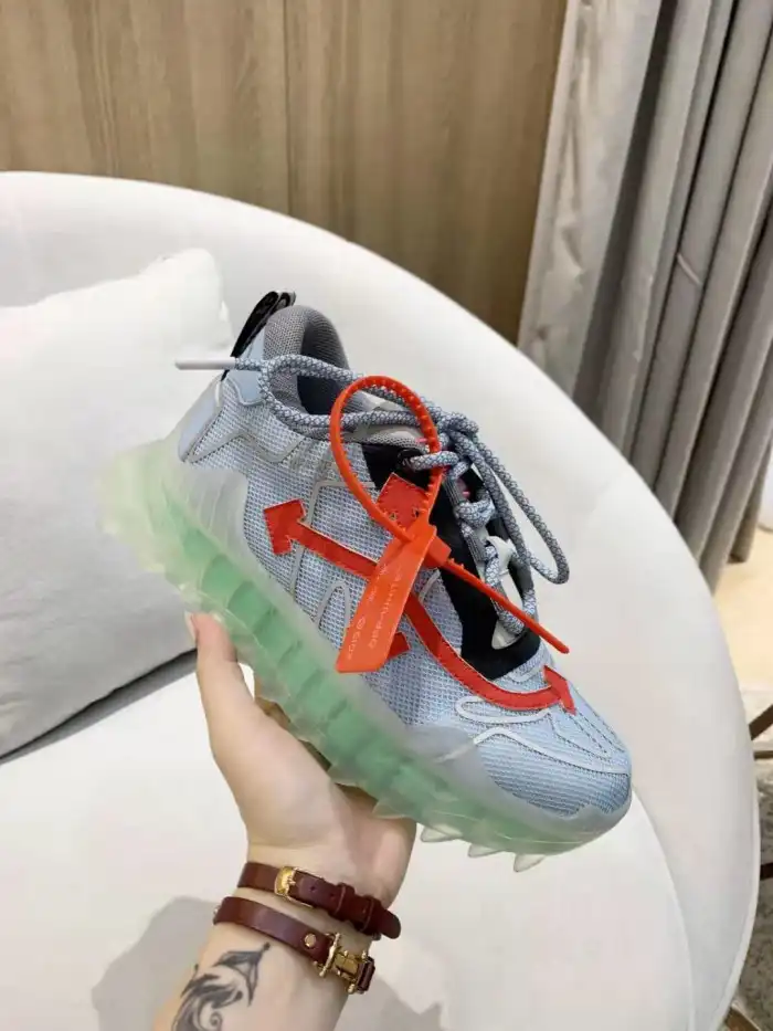 OFF-WHITE C O ODSY-1000 SNEAKER