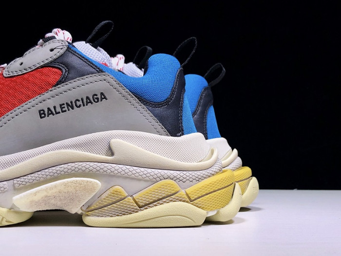 BLCG Triple S Grey Red Blue (2018 Reissue) 533883 W0902 4365