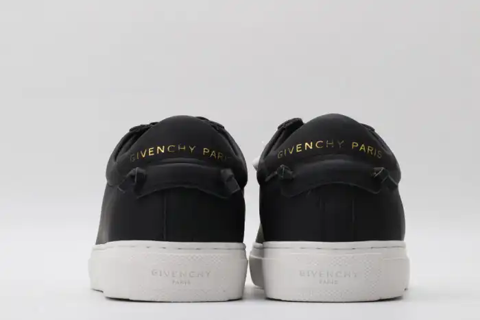 Cheap Givench LOW-TOP SNEAKER