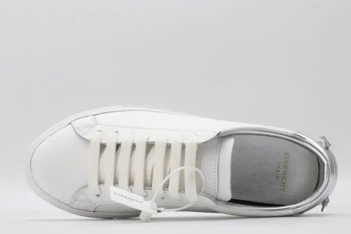 Rep Givench LOW-TOP SNEAKER