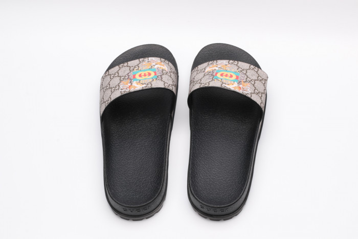 Onekick GUCC SLIPPERS